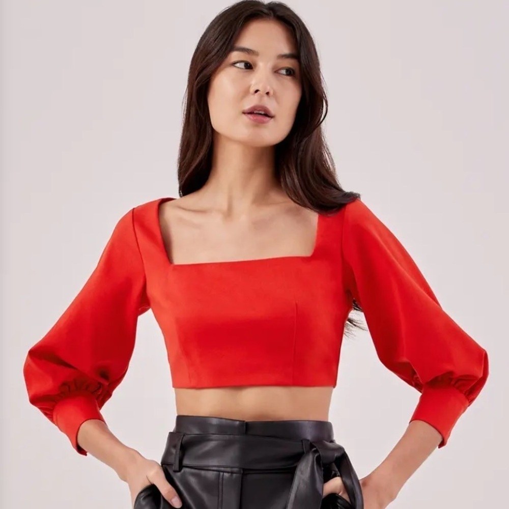 NWOT Leana Square Neck Puff Sleeve Crop Top